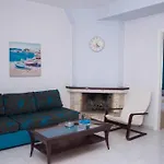 度假居 In , 50 Meters Far From *