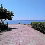 度假居 In , 50 Meters Far From 基拉奇尼